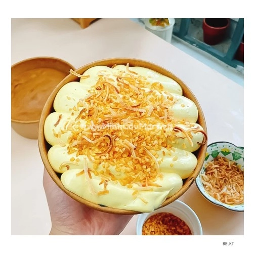 Bánh Bông Lan Kem Trứng Dừa Nướng MC  Bánh Bông Lan Kem Trứng Dừa Nướng MC