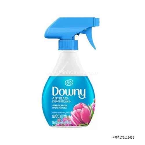 Nước Xịt Thơm Vải Downy Hương Nắng Mai 370ml