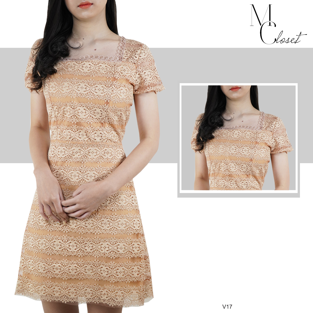 Váy Maxi Cổ Yếm Ren Hoa Nổi Hàng Lớp Siêu Xinh, Đầm Nữ Cổ Yếm Dáng Suông |  Lazada.vn